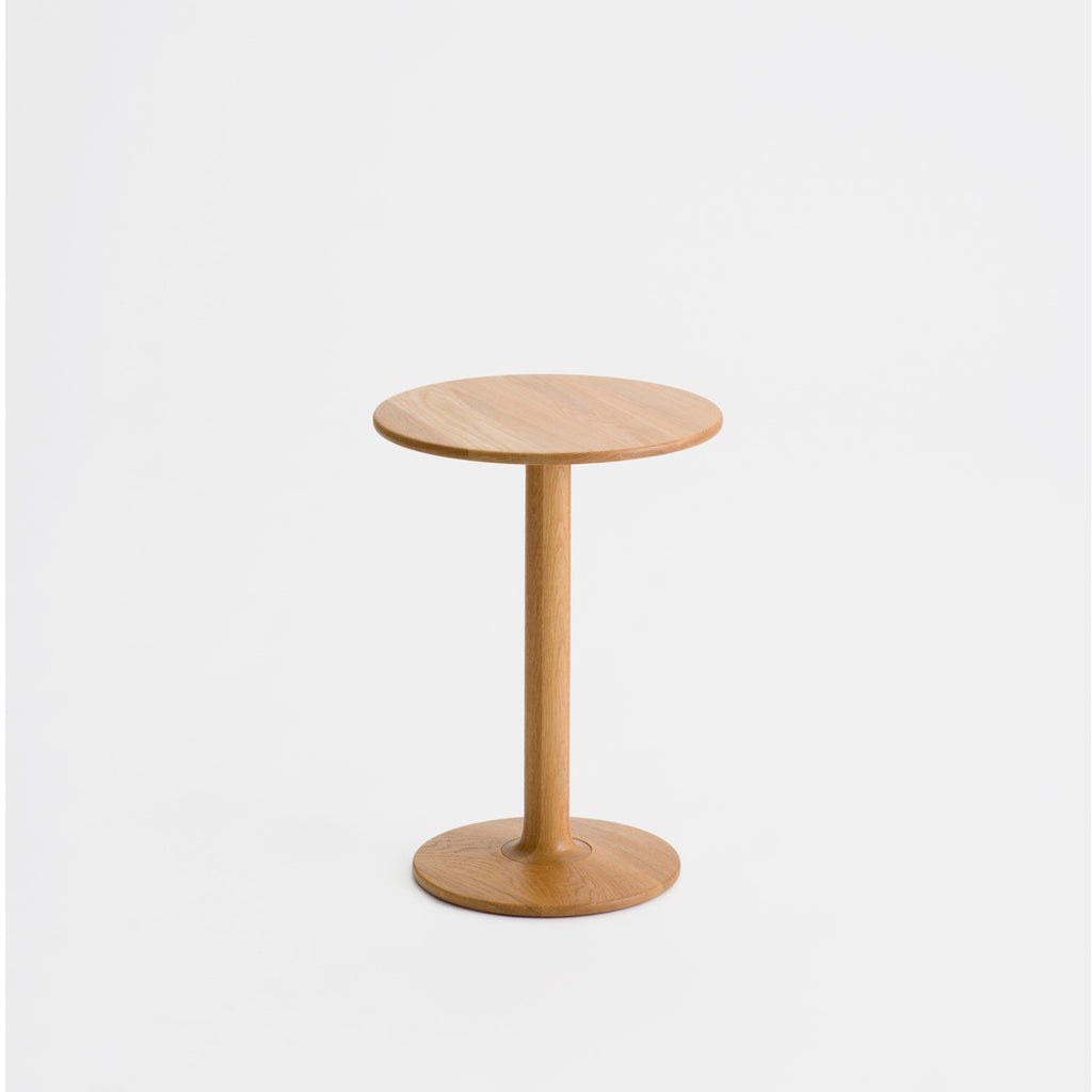 Taio Side Table / Oak