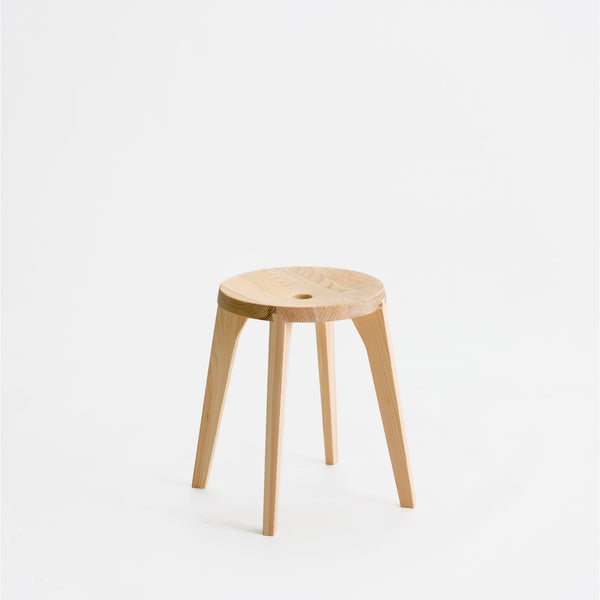 Dovetail Stool 4 Legs / Cedar