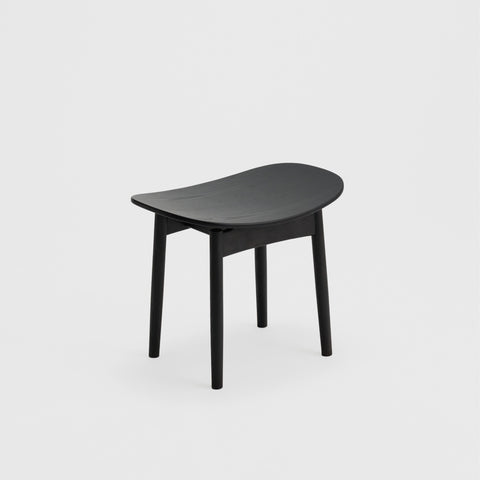 Saga Dining Stool / Sumi Ash