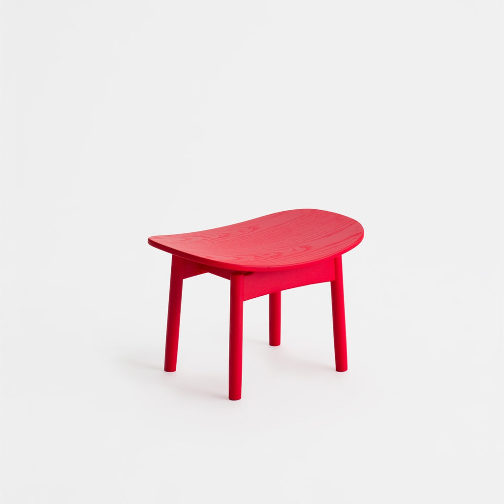 Saga foot stool / Red Ash