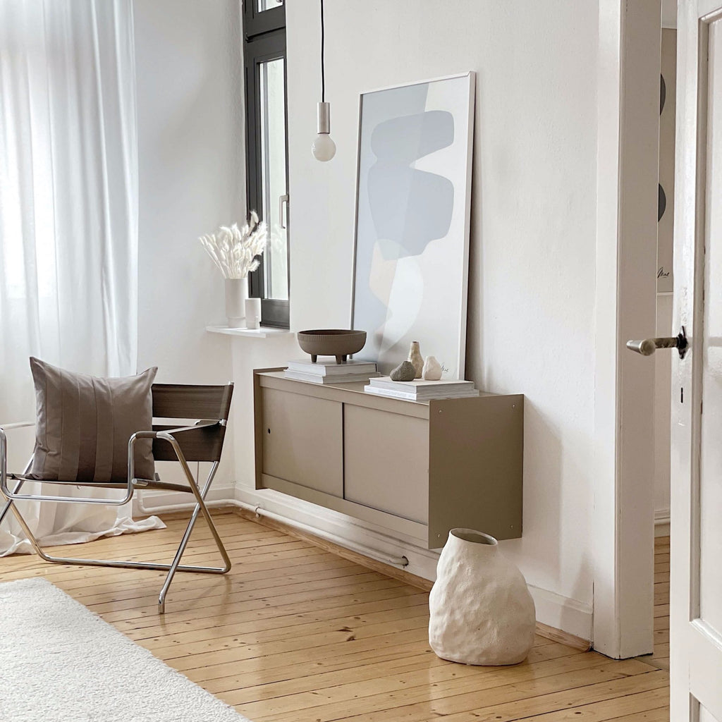 Plié Wall Mount