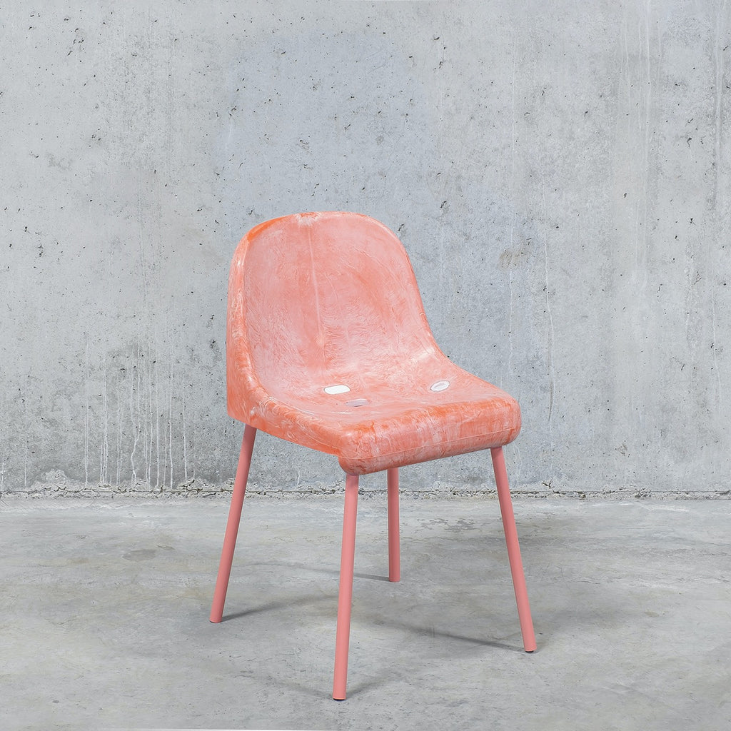 The Fan Chair / Total pink